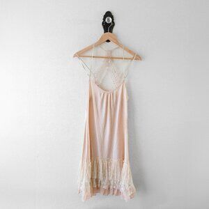 A’Reve Peach Pink Lace Trim Slip Dress Sz M Boho Layered Ruffle Hem Cottagecore